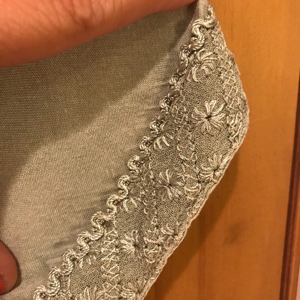 Embroidered BoHo top - Picture 6 of 7